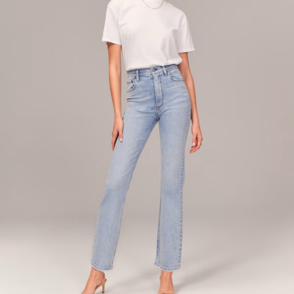 A&F ultra high rise ankle straight jeans